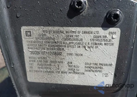 2001 Chevrolet Silverado 1500 Ls z USA, uszkodzony, nr VIN 2GCEK19T111158582